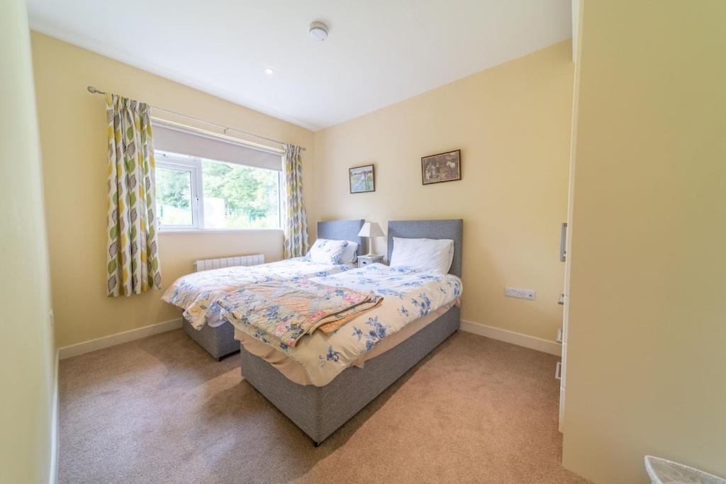 2 Bed Waterfront Property - Close To Courtmacsherry คอร์ก ภายนอก รูปภาพ